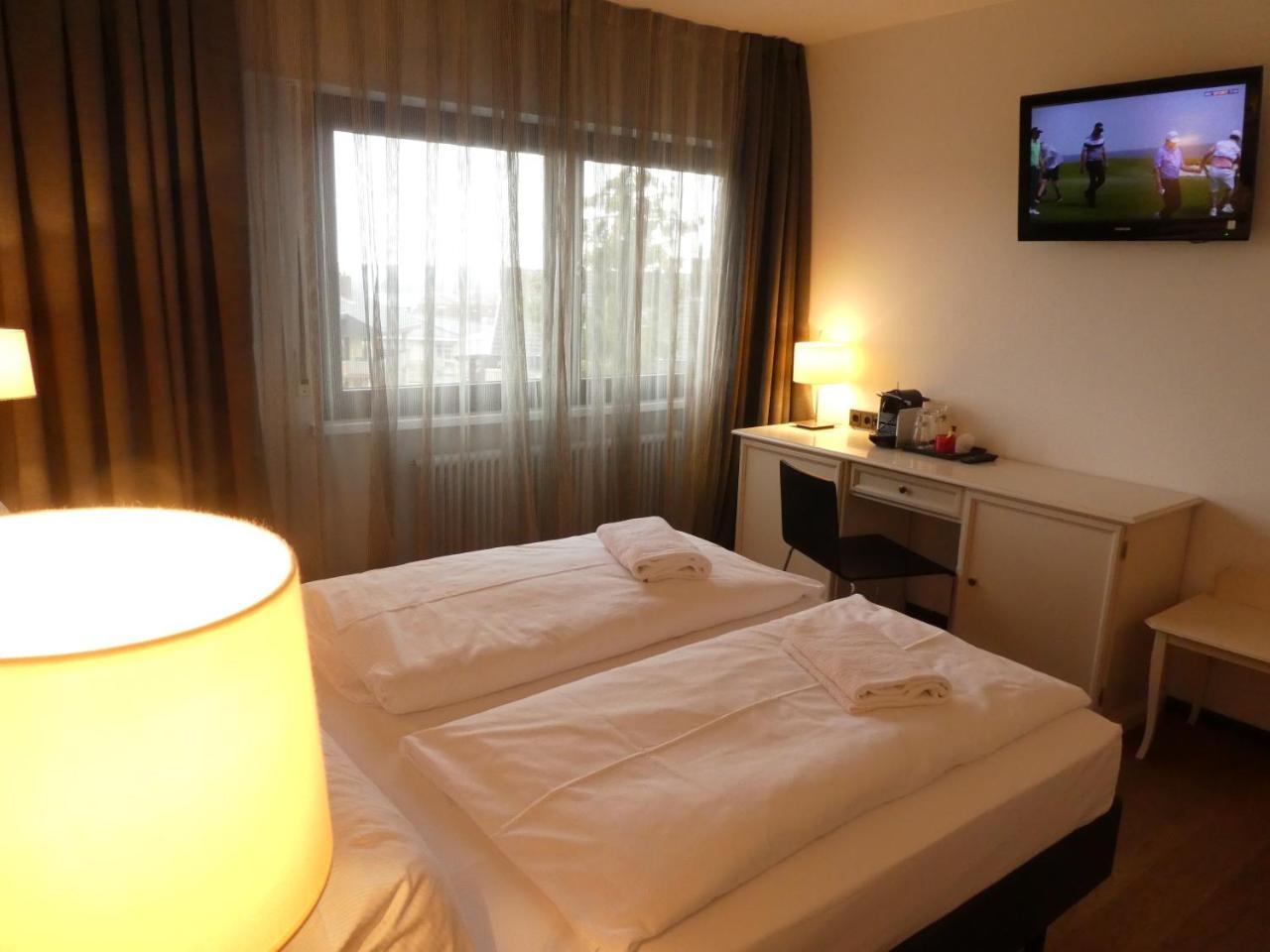 Hotel Restaurant Felderbock Nußloch Kültér fotó